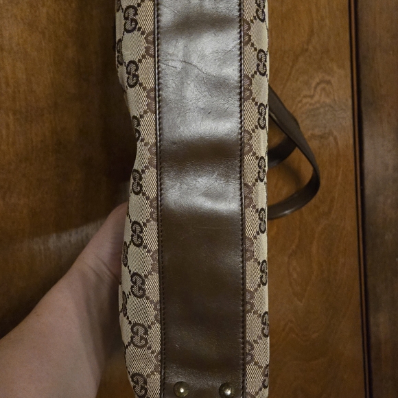 Authentic Gucci monogram canvas shoulder bag - Picture 6 of 8